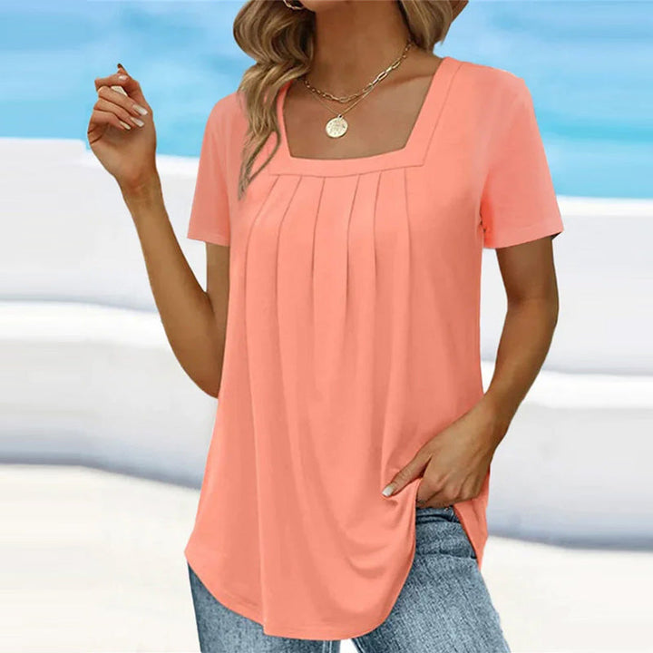 Clouie | Lightweight Pleated Blouse