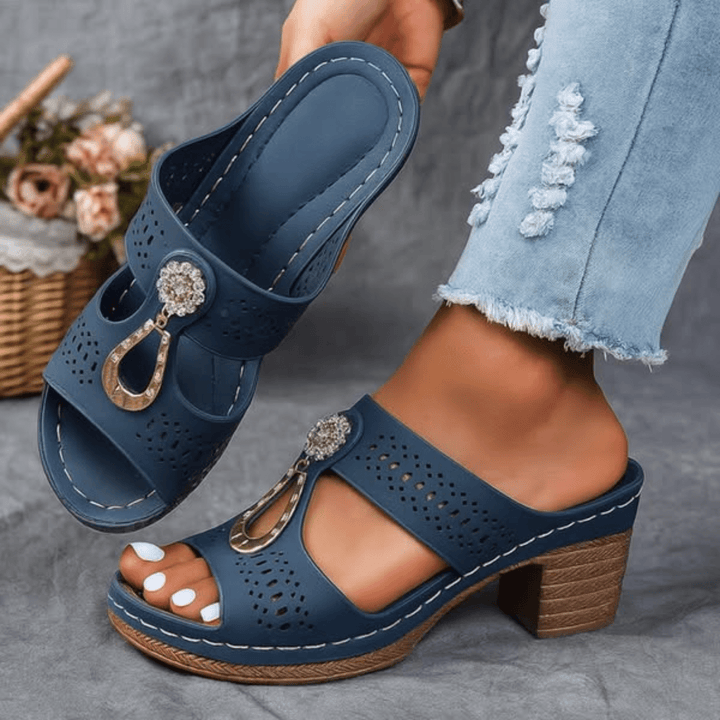 Naomi | Chic Orthopaedic Sandals