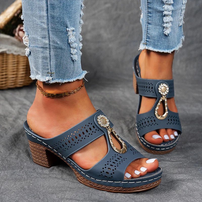 Naomi | Chic Orthopaedic Sandals