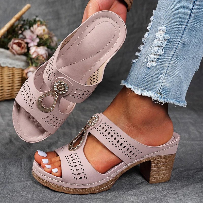 Naomi | Chic Orthopaedic Sandals