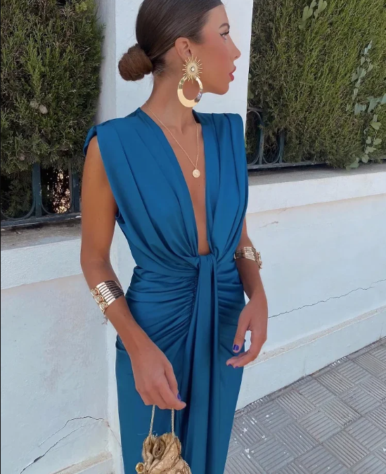 Moriah | Elegant Pleated Maxi Dress