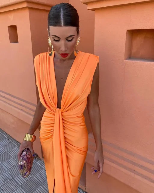 Moriah | Elegant Pleated Maxi Dress