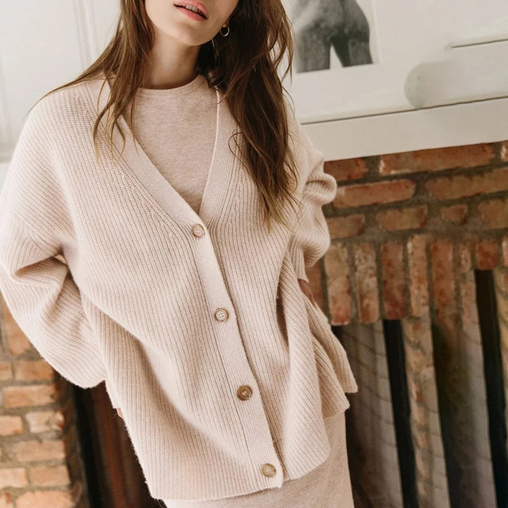 Bonnie | Women’s Oversized V-Neck Button Knit Cardigan