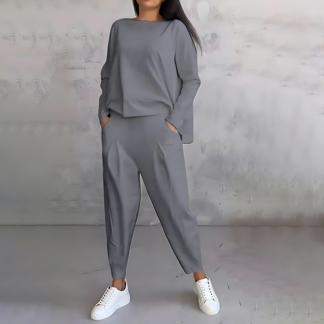 Clara| Women’s Casual Sweater and Loose-Fit Pants Set