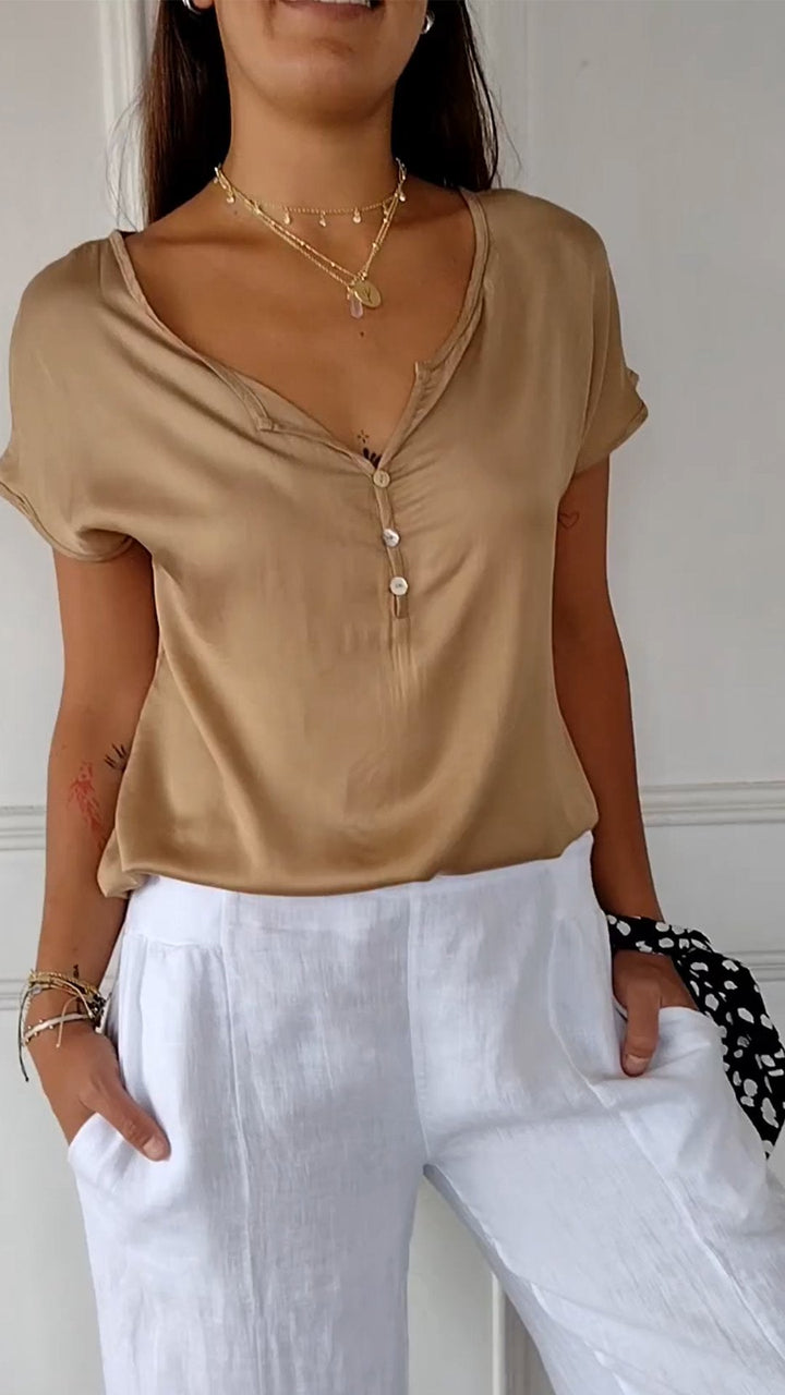 JULIA | COMFORTABLE V-NECK T-SHIRT